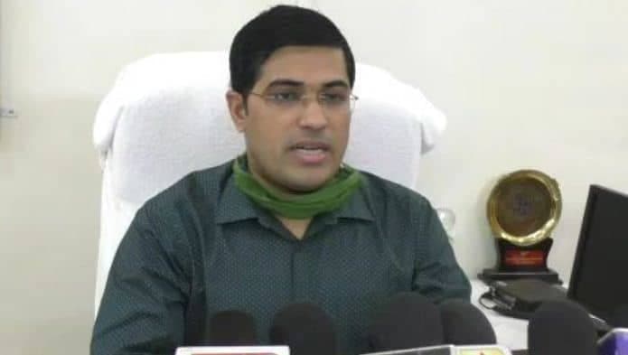 भाजपा नेता समेत 7 हत्याओं का मामला, चौकी प्रभारी सहित 4 पुलिसकर्मी सस्पेंड