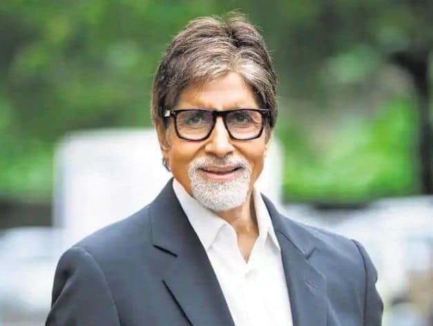 ऐसा हो गया है Amitabh Bachchan का हाल, करना पड़ रही है बाथरूम की सफाई