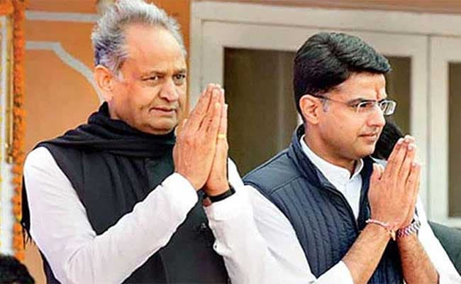 राजस्थान में सियासी घमासान जारी, HC पहुंचे सचिन पायलट, मनाने में जुटी कांग्रेस