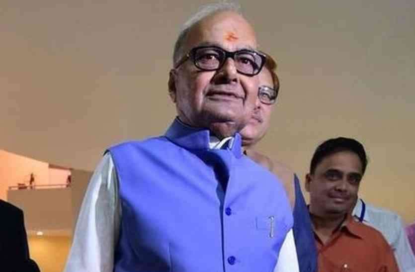 जयंत मलैया और उनके बेटे के खिलाफ जिला पंचायत अध्यक्ष ने खोला मोर्चा