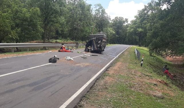 Accident: मजदूरों से भरी ट्राली पलटी, 18 घायल, 4 की हालत नाजुक