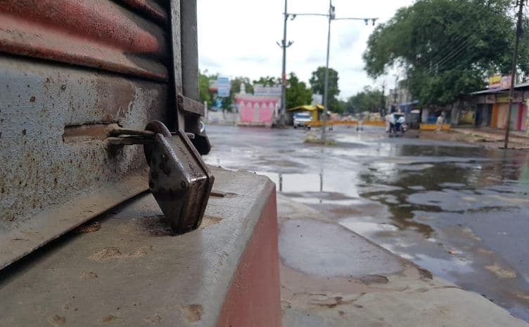 कोरोना कर्फ्यू : प्रदेश के इस जिले में 15 मई तक सड़कों पर नहीं दौड़ेंगे वाहन, कलेक्टर ने जारी किए आदेश