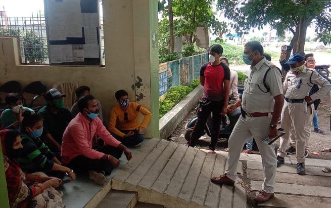 फीस जमा नहीं होने पर छात्रा को स्कूल से निकालने की धमकी, ऑडियो वायरल, ABVP ने दिया धरना