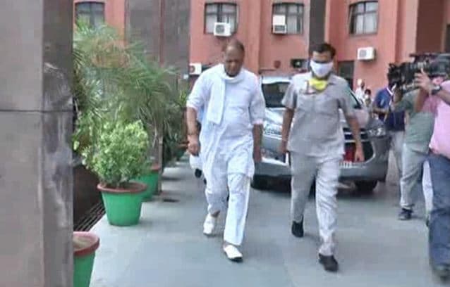 नाराज सिंधिया समर्थक पूर्व विधायक बैठक छोड़कर गए, कहा CM से करेंगे शिकायत