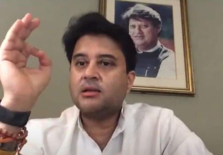 सिंधिया बोले, ‘मैंने खुद को बीजेपी को सौंपा, अब यही मेरा परिवार’