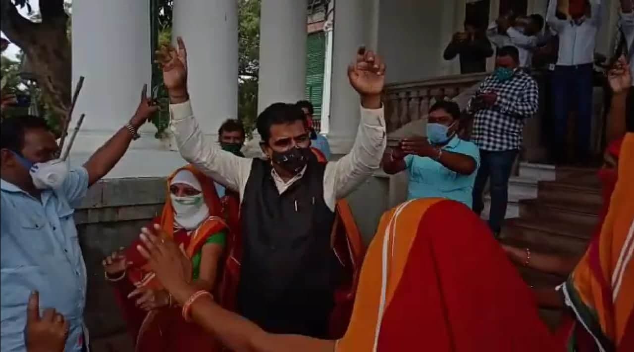 इंदौर ने लगाया स्वच्छता का चौका, फिर नम्बर 1, सीएम ने दी बधाई, शहर में उत्सव का माहौल