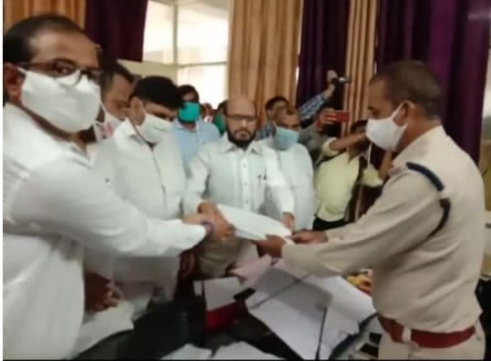 ग्वालियर DM-SP पर BJP सदस्य की तरह काम करने के आरोप, कांग्रेस ने की FIR की मांग