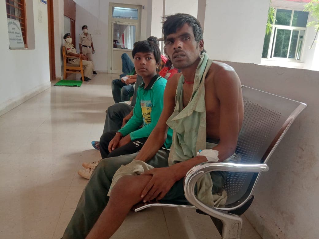 जमीनी विवाद में दो पक्षों के बीच विवाद, दबंगों ने एक को बेरहमी से पीटा