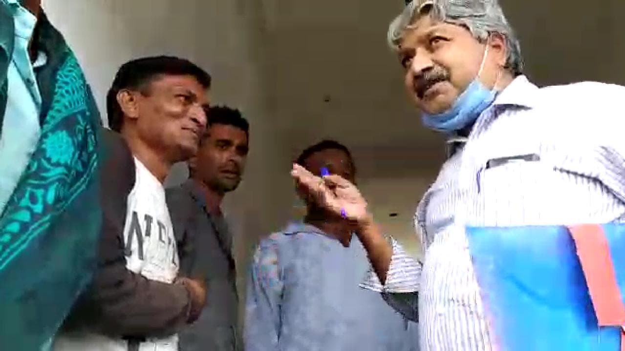 राजगढ़ में फूड ऑफिसर का लोगों को भड़काने वाला वीडियो वायरल, बीजेपी ने की निलंबन की मांग