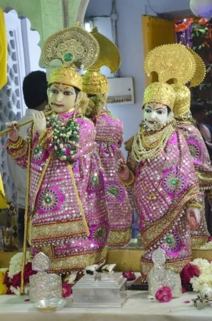राधाकृष्ण के मनोहारी स्वरूप के LED से होंगे दर्शन, 50 करोड़ से अधिक के गहनों से होगा श्रृंगार