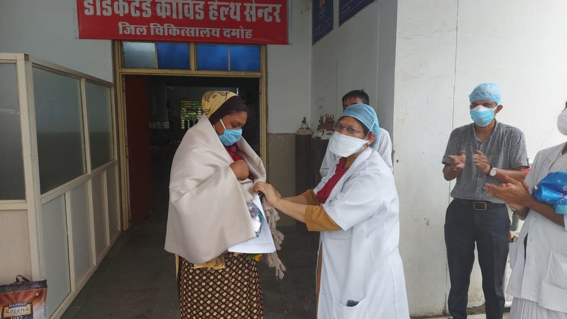 यहां कोरोना पीड़ित महिला ने दिया बच्चे को जन्म, नेगेटिव रिपोर्ट आने के बाद जच्चा और बच्चा हुए डिस्चार्ज