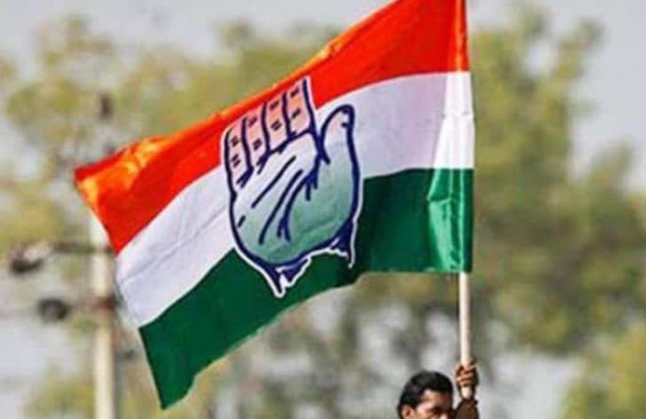 Congress में इस्तीफे का दौर जारी, 7 नेताओं ने किया पार्टी छोड़ने का ऐलान