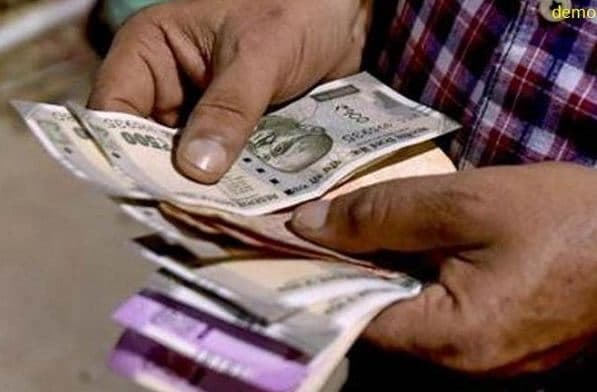 कोरोना पर भारी रिश्वतखोरी, एक और पटवारी रंगेहाथों पकड़ाया