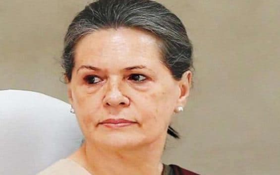 कांग्रेस में बड़े बदलाव की संभावना, सोनिया गांधी छोड़ सकती हैं अध्यक्ष पद
