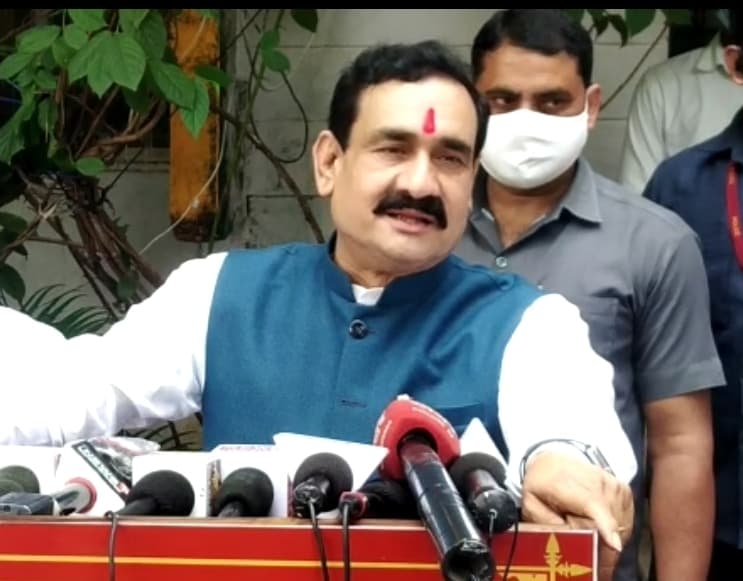 नरोत्तम मिश्रा का पारुल साहू के कांग्रेस में जाने पर तंज- “व्यक्तियों का टोटा, सब आयातित लोग हैं वहां”