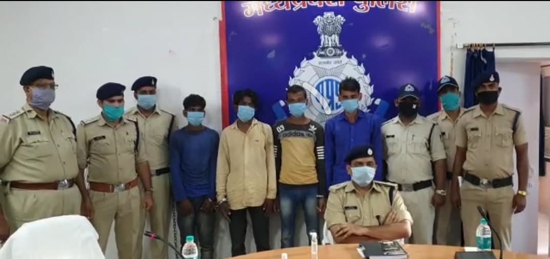 चोरी के लालच में हुई थी 85 वर्षीय महिला की हत्या, चार आरोपी गिरफ्तार