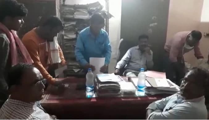 लोकायुक्त के शिकंजे में फंसा कनिष्ठ आपूर्ति अधिकारी, 25 हजार की रिश्वत लेते गिरफ्तार