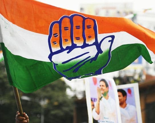 कांग्रेस का आरोप- सरकार आपदा में भी सुर्खियां बटोरने का काम कर रही