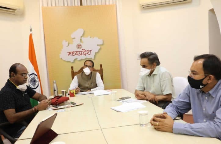 मध्य प्रदेश में कोरोना रिकवरी रेट 80 प्रतिशत से अधिक, सीएम ने कलेक्टरों को दिए यह निर्देश