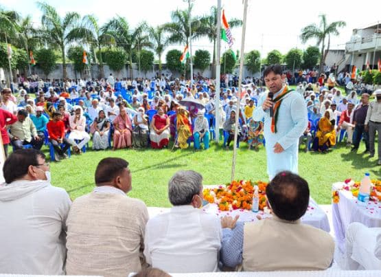 दावेदारों ने दिखाई ताकत, मसानी ने कहा “गद्दारों को सबक सिखाकर घर बैठाने की तैयारी करें”