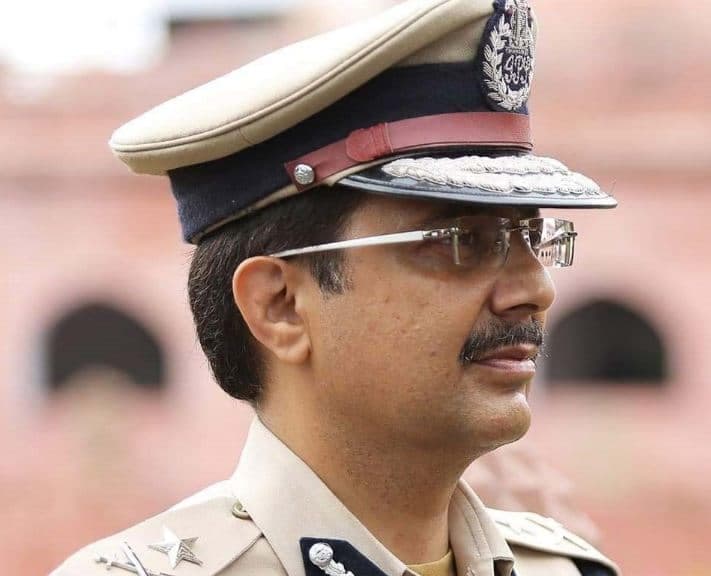 एडीजी ने बताया “कोरोना काल में पुलिस कैसे बनी योद्धा”