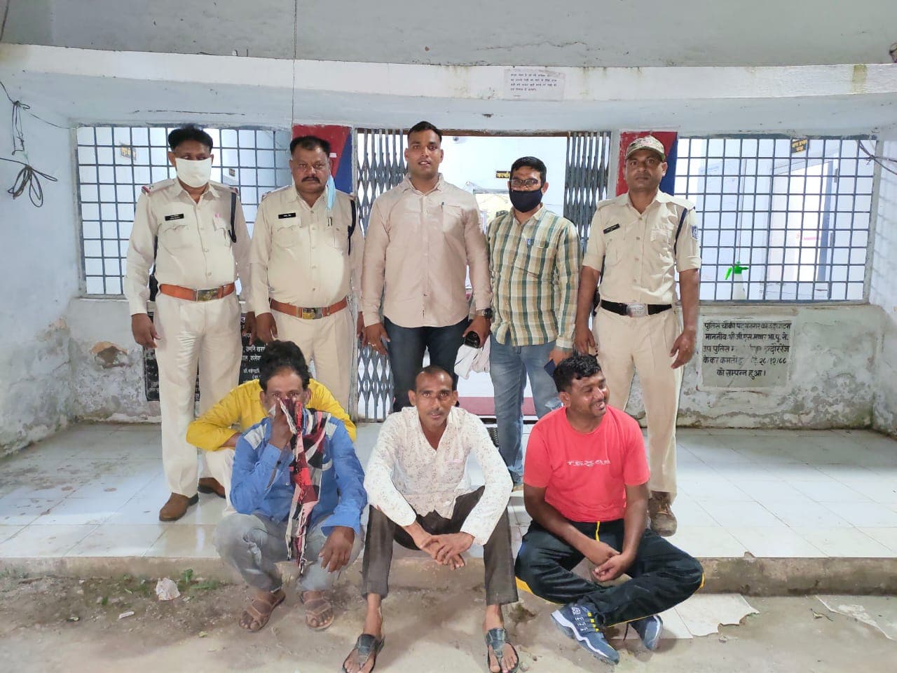 खंडवा पुलिस ने एक लाख से अधिक का सट्टा पकड़ा