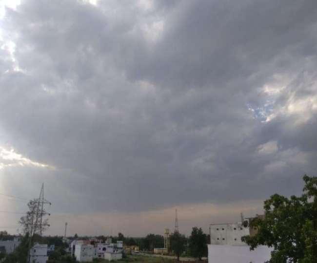 MP Weather: मप्र में अगले 24 घंटे में बादल छाने के आसार, यहां ओले-बारिश की संभावना