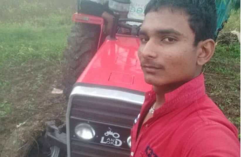 सांप के काटने से किसान के बेटे की मौत, ग्रामीणों में रोष