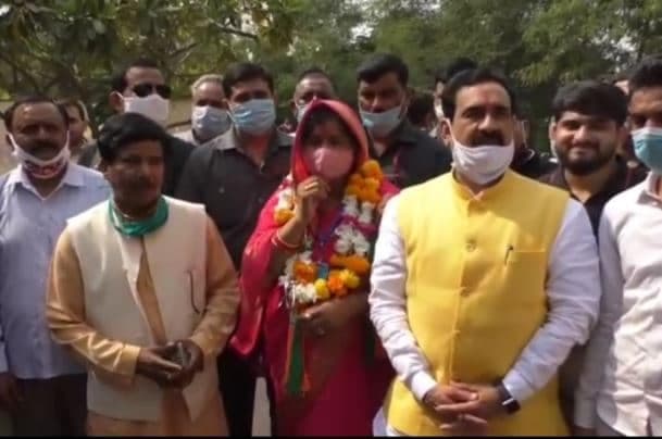 इमरती देवी का सवाल – जो MLA मंत्री न बन पाए उन्हें 5 लाख महीना क्यों देते थे कमलनाथ ?