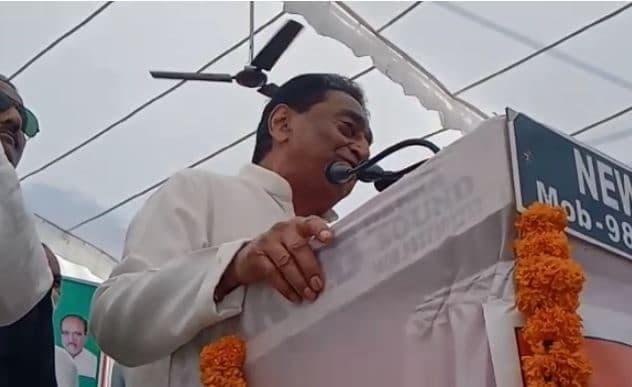 भरी सभा में इमरती देवी को कमलनाथ ने कहा आईटम, वीडियो वायरल
