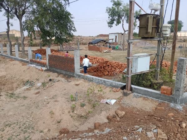विक्रय से वर्जित भूमि के फर्जी कागजात तैयार कर भू माफियाओ ने डकारी बेशकीमती भूमि, जोड़-तोड़ से निर्माण कार्य चालू