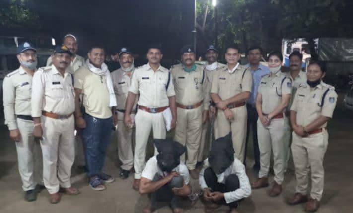 सीसीटीवी फुटेज से पकड़ाये मंगलसूत्र लूटकांड के दोनो आरोपी, लूट में प्रयुक्त मोटरसाइकिल जप्त