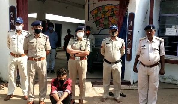 नाबालिग से दुराचार के आरोपी गिरफ्तार, वायरल वीडियो मामले में कई लोगो से पूछताछ