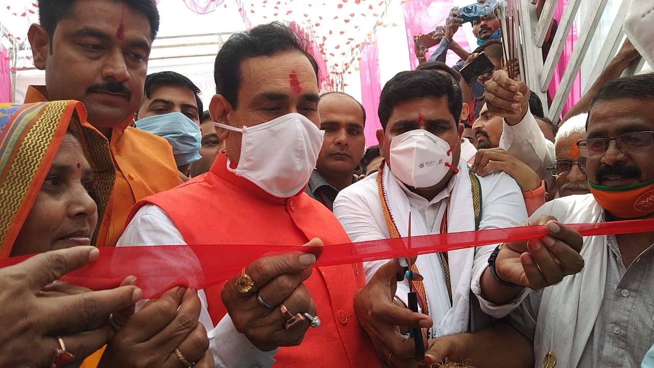 भांडेर विधानसभा क्षेत्र के हर एक गांव का होगा विकास – डॉ नरोत्तम मिश्रा