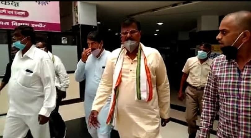 सांवेर चुनाव में निष्पक्षता पर कांग्रेस ने उठाये सवाल, प्रेमचंद गुड्डू का मतदाता सूची में हेर फेर का आरोप
