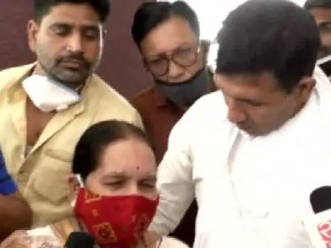 जब ओवर कॉन्फिडेंस में हो गई पूर्व मंत्री की किरकिरी, बीजेपी ने ली चुटकी