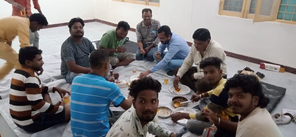 कोविड केयर सेंटर में शराब पार्टी, चार स्वास्थ्यकर्मी और आयुर्वेदिक सेवक निलंबित