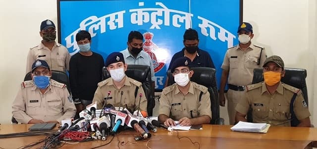 फर्जी मार्कशीट बनाने वाले गिरोह का पर्दाफाश, 10 वीं-12वीं फेल छात्रों को मनचाहे दाम में देते थे मार्कशीट