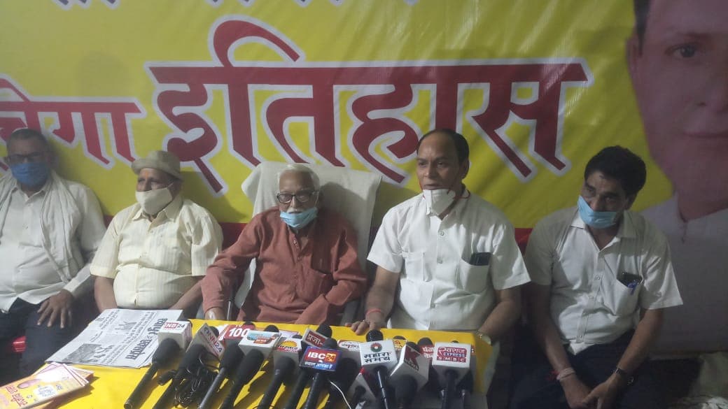 निर्दलीय प्रत्याशी का भाजपा और बसपा पर आरोप, कहा- बसपा ने सौदेबाजी कर बांटे टिकिट