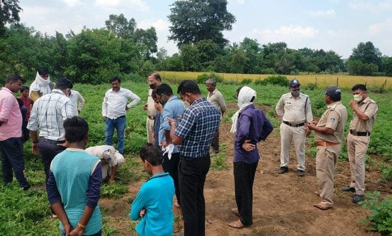 एलपीआर में परीक्षण के दौरान खेत में गिरा बम, फसल जलकर स्वाहा