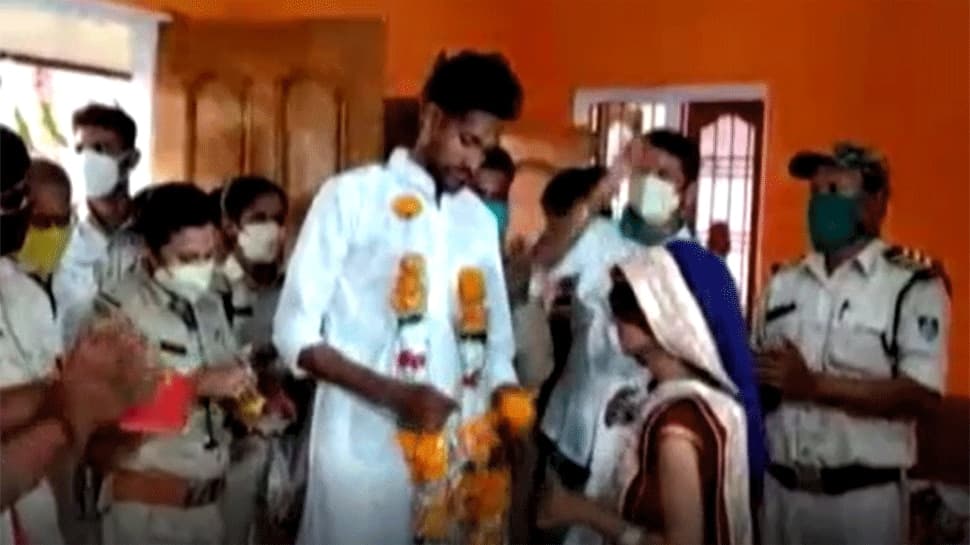 लिव इन में रहने वाले युवक का थाने में रिश्ता, मंदिर मे फेरे, जाने क्या है पूरा माजरा