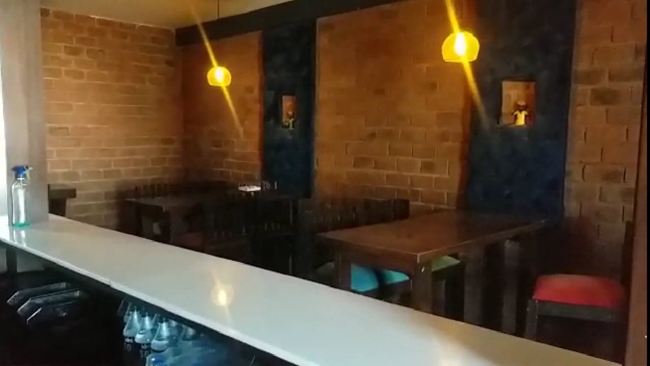 Indore News : फर्जी तरीके से चल रहा था हुक्काबार, सील, मालिक मैनेजर हिरासत में