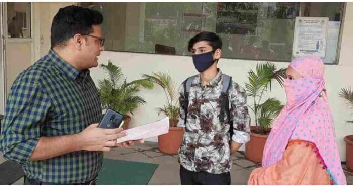 VIDEO : घरवाले दे रहे जान से मारने की धमकी, प्रेमी युगल ने SP से लगाई मदद की गुहार