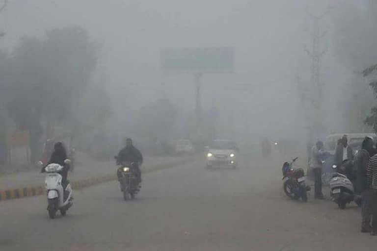 MP Weather: नए सिस्टम के एक्टिव होने से बढ़ेगी कड़ाके की ठंड, बूंदाबादी के आसार