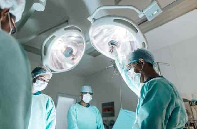 पेशेंट देखता रहा बिग बॉस और अवतार, डॉक्टर ने कर दी सफल ब्रेन सर्जरी