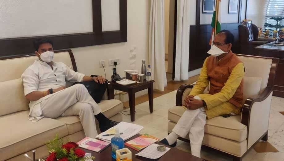 सिंधिया-शिवराज की मुलाकात, सिलावट-राजपूत जल्दी लेंगे शपथ!