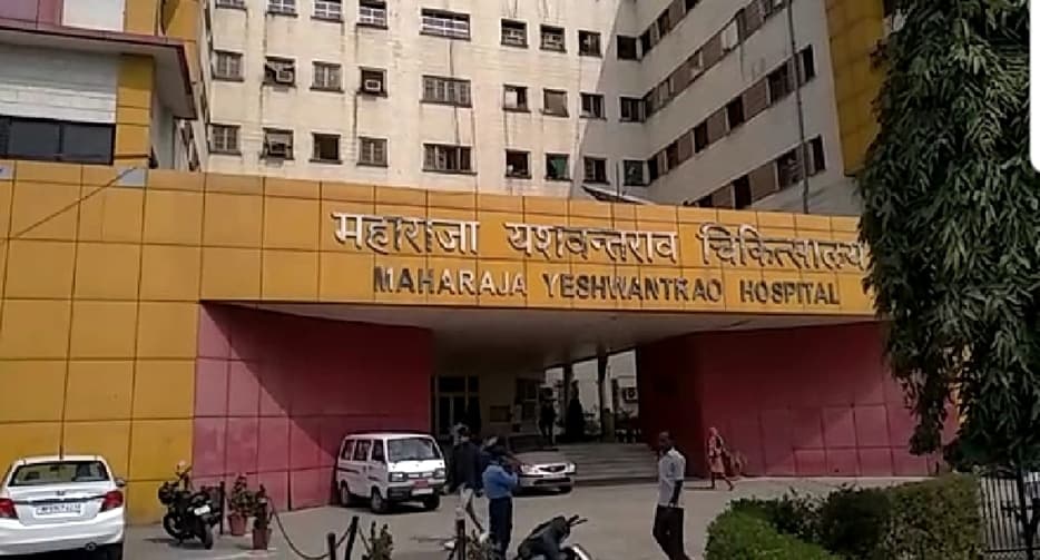 अस्पताल से चोरी नवजात को अज्ञात महिला थाने के बाहर छोड़कर भागी