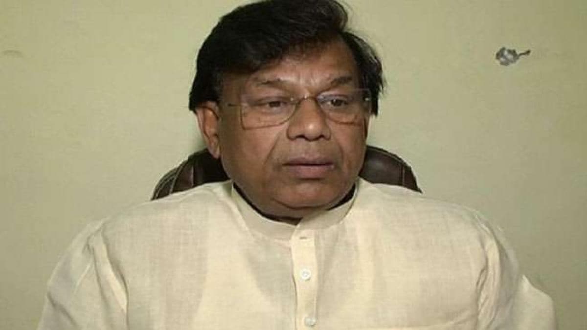 बिहार के शिक्षा मंत्री डॉ मेवालाल चौधरी नहीं गा सके राष्ट्र गान, RJD ने किया वीडियो शेयर