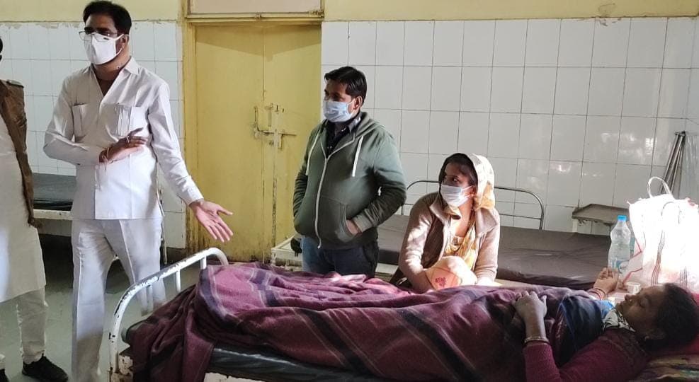 अपना इलाज कराने पहुंचे विधायक जज्जी ने अस्पताल का किया निरीक्षण, अव्यवस्थाओं पर हुये नाराज