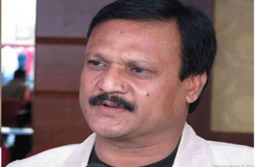 सज्जन सिंह वर्मा की सीएम से मांग-कॉलेज छात्रों को दिया जाए जनरल प्रमोशन